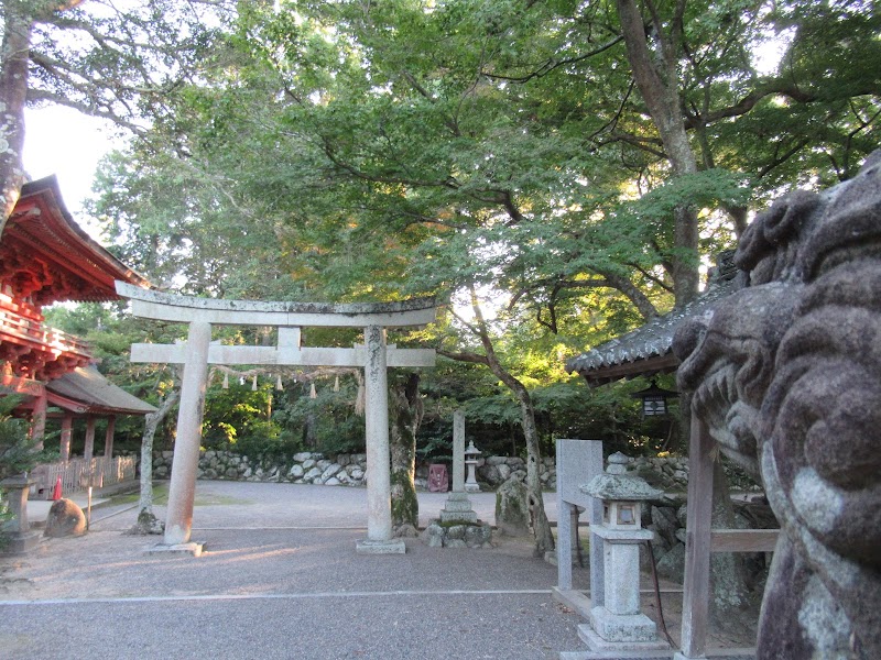 乙殿神社