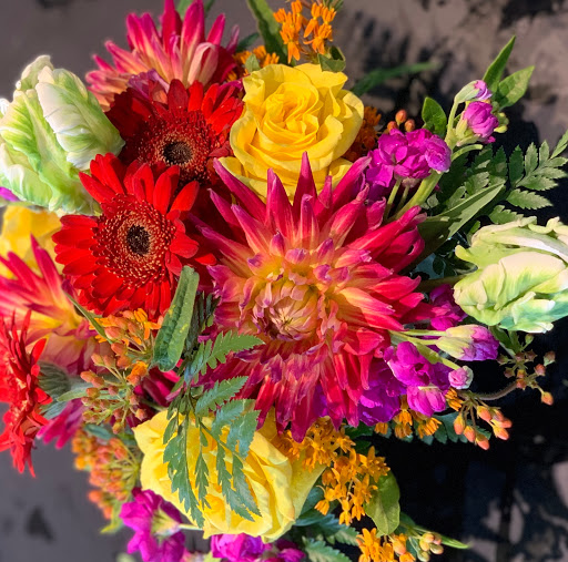 Florist «Petals & Vines», reviews and photos, 410 Main St E, Monmouth, OR 97361, USA