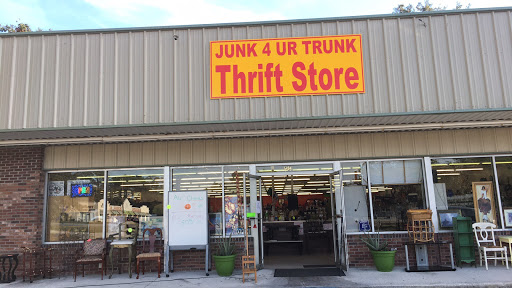 JUNK 4 UR TRUNK THRIFT STORE, 5494 New Jesup Hwy, Brunswick, GA 31523, USA, 