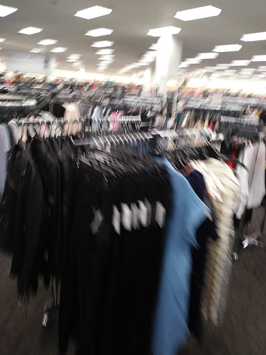 Department Store «Nordstrom Rack Towne Place at Garden State Park», reviews and photos, 951 Haddonfield Rd a, Cherry Hill, NJ 08002, USA