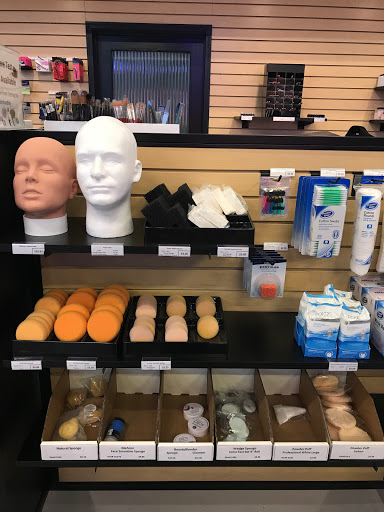 Lighting Store «Hollywood Lights Inc-Portland», reviews and photos, 5251 SE McLoughlin Blvd, Portland, OR 97202, USA