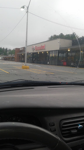 Grocery Store «Hannaford Supermarket», reviews and photos, 150 Bridge St, Pelham, NH 03076, USA