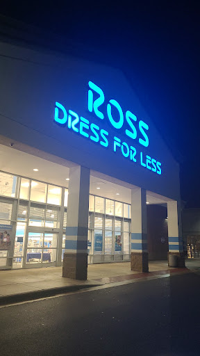 Clothing Store «Ross Dress for Less», reviews and photos, 249 Deane Dr, Rockford, IL 61107, USA