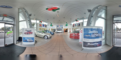 Volkswagen Dealer «Lakeland Volkswagen», reviews and photos, 209 S Lake Parker Ave, Lakeland, FL 33801, USA
