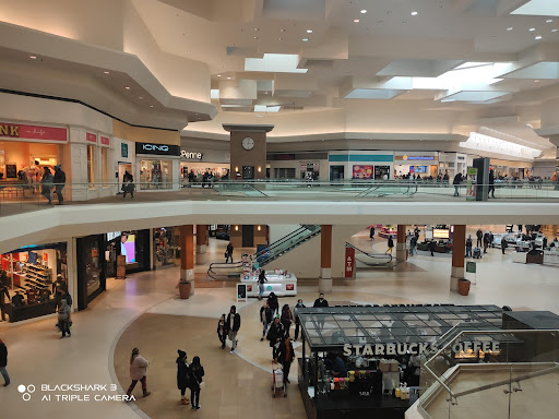 Shopping Mall «Southridge Mall», reviews and photos, 5300 S 76th St, Greendale, WI 53129, USA