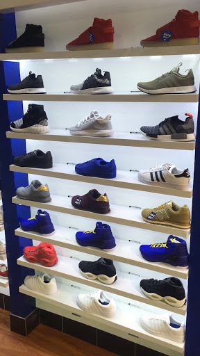 Shoe Store «Shiekh Shoes», reviews and photos, 401 NE Northgate Way #527, Seattle, WA 98125, USA