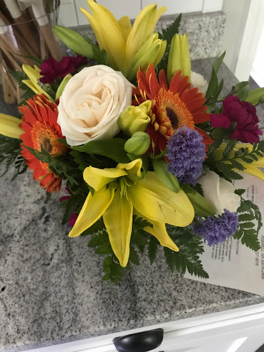 Florist «The Best Little Flower Shop In Roswell», reviews and photos, 10800 Alpharetta Hwy #228, Roswell, GA 30076, USA