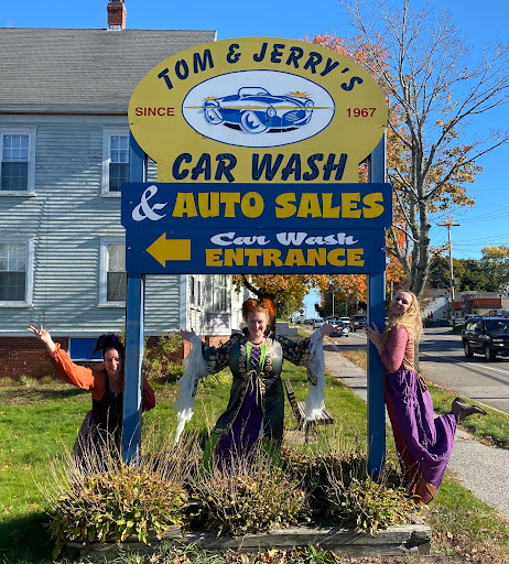 Tom & Jerry's Car Wash en Westbrook
