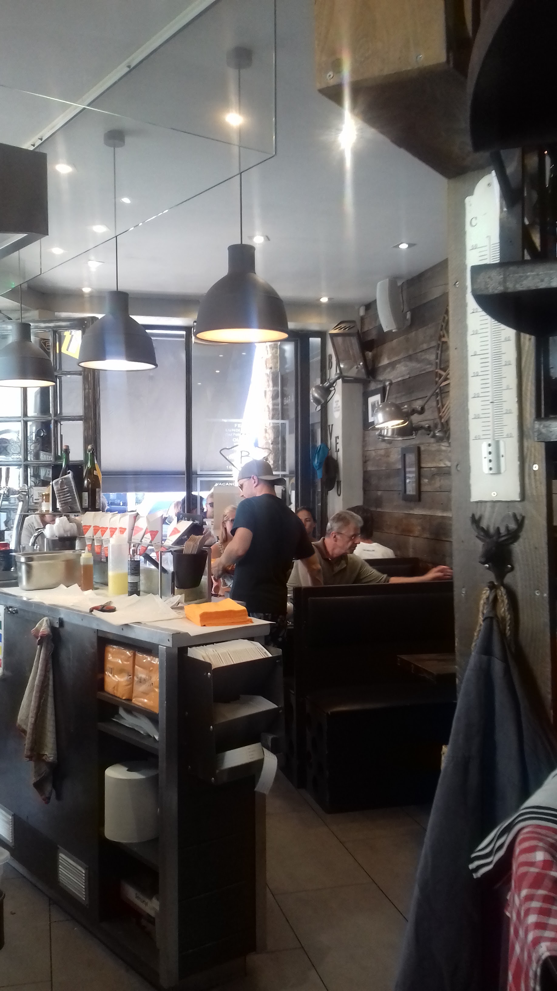 Photo n° 7 de l'avis de Sam. fait le 13/07/2018 à 11:09