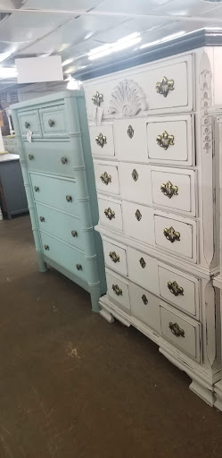 Used Furniture Store «C&D Second Chance», reviews and photos, 201 N Poplar Ave, Sanford, FL 32771, USA