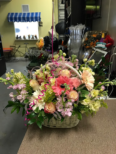 Florist «Flowers By Pouparina», reviews and photos, 1868 W Flagler St, Miami, FL 33135, USA