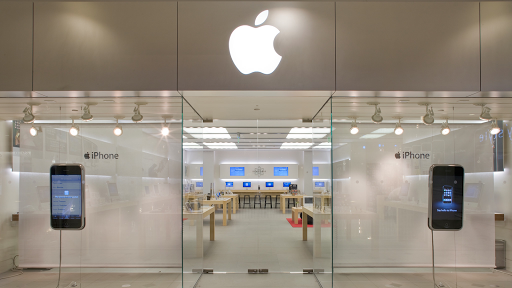 Apple Pentagon City, 1100 S Hayes St, Arlington, VA 22202, USA, 