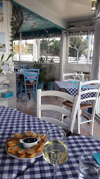 Atmosphère du Restaurant de fruits de mer Le Poisson D'avril à Gruissan - n°12