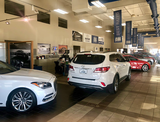 Hyundai Dealer «Crestmont Hyundai», reviews and photos, 2961 Center Rd, Brunswick, OH 44212, USA