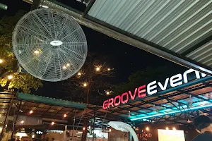 Groove Evening image