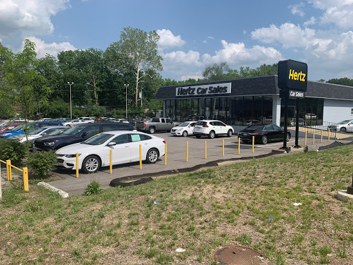 Used Car Dealer «Hertz Car Sales St. Louis», reviews and photos, 1285 N Hwy 67, Florissant, MO 63031, USA