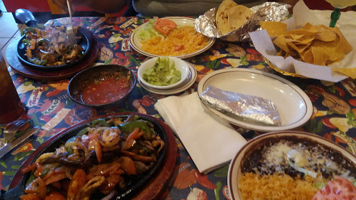 Shopping Mall «Frederick Shopping Center», reviews and photos, 1305 W 7th St, Frederick, MD 21702, USA