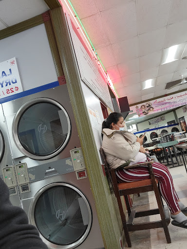 Laundromat «Laundry World», reviews and photos, 7125 Baltimore Ave, College Park, MD 20740, USA