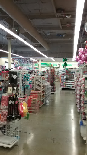 Dollar Store «Dollar Tree», reviews and photos, 312 Walnut St, Redwood City, CA 94063, USA