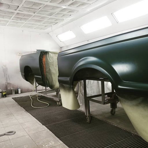 Auto Body Shop «Slix», reviews and photos, 240 Canyon Bend, Canyon Lake, TX 78133, USA