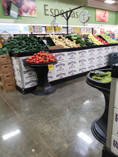 Grocery Store «El Super», reviews and photos, 650 N Euclid St, Anaheim, CA 92801, USA