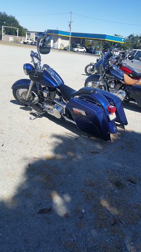 Gas Station «Valero», reviews and photos