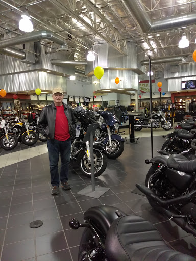 Harley-Davidson Dealer «Oakland Harley-Davidson», reviews and photos, 151 Hegenberger Rd, Oakland, CA 94621, USA