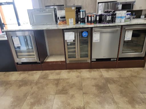 Appliance Store «Good Deals Appliances», reviews and photos, 14680 S Tamiami Trail, Fort Myers, FL 33912, USA