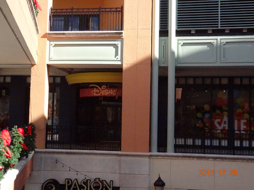 Toy Store «Disney Store», reviews and photos, 5701 Sunset Dr, South Miami, FL 33143, USA