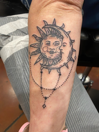 Body Piercing Shop «Atomic Tattoos», reviews and photos, 459 Brandon Town Center Dr, Brandon, FL 33511, USA