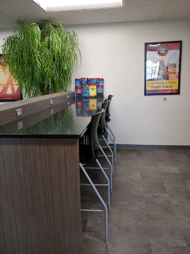 Used Car Dealer «Cornerstone Plymouth», reviews and photos, 3901 Vinewood Ln N, Plymouth, MN 55441, USA