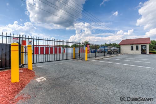 Self-Storage Facility «CubeSmart Self Storage», reviews and photos, 8716 Jefferson Davis Hwy, Fredericksburg, VA 22407, USA