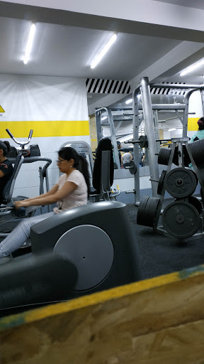 Gyms open 24 hours in La Paz