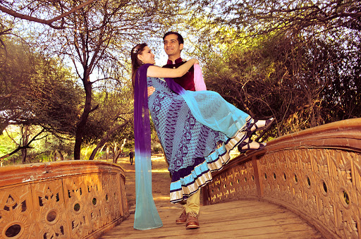 Candid Photos Wala - Best Wedding photographer in Jaipur, best Photo Studio, Prewedding Photoshoot, Couple Photoshoot