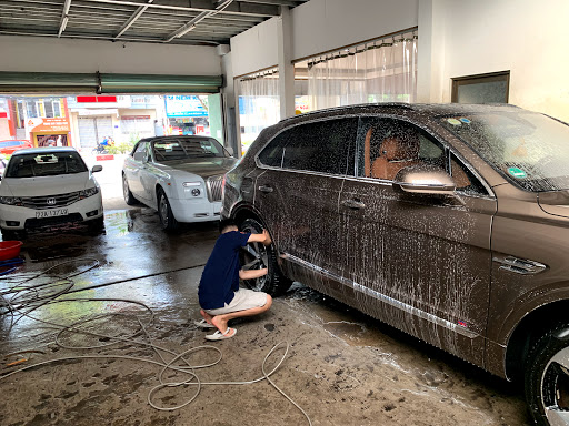 Minion Car Wash & Coffee