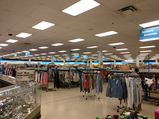 Clothing Store «Ross Dress for Less», reviews and photos, 628 Palomar St, Chula Vista, CA 91911, USA