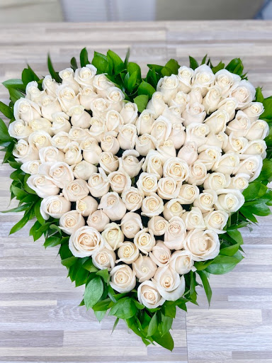 Florist «More Than Flowers», reviews and photos, 109 SE 2nd St, Miami, FL 33131, USA