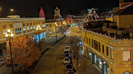 Computer Store «Apple Country Club Plaza», reviews and photos, 227 Nichols Rd, Kansas City, MO 64112, USA