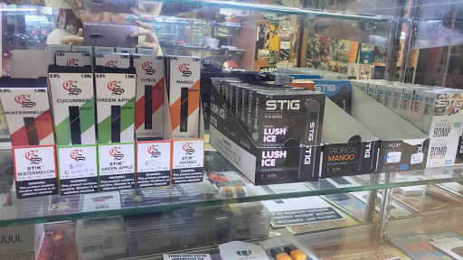 Vaporizer Store «Smoke Shop Inc - Vapor and Glass», reviews and photos, 4900 W Atlantic Blvd #5, Margate, FL 33063, USA