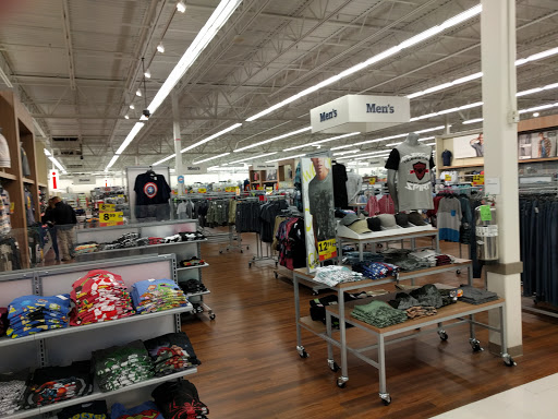 Grocery Store «Meijer», reviews and photos, 3320 W Shore Dr, Holland, MI 49424, USA