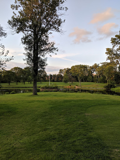 Golf Course «Summit Golf Course», reviews and photos, 189 River Rd, Summit, NJ 07901, USA