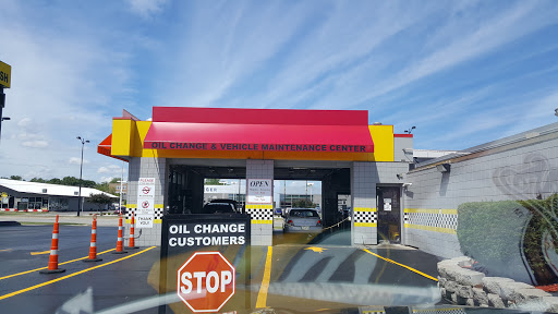 Scrub-A-Dub Car Wash & Oil Change en Milwaukee