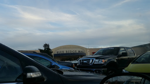 Shopping Mall «Blue Ridge Mall», reviews and photos, 1800 Four Seasons Blvd # 5, Hendersonville, NC 28792, USA