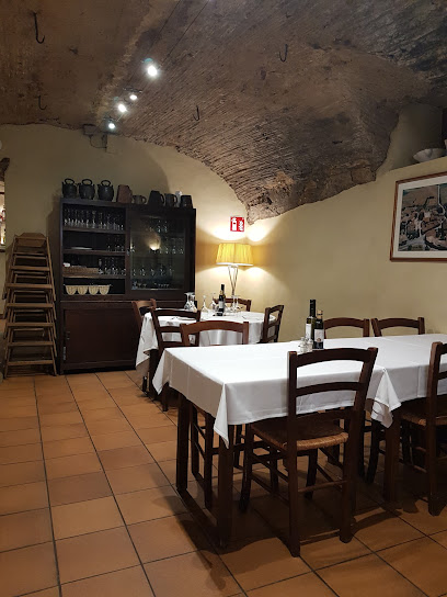 Restaurant Can Dolç - Plaça Esglèsia, s/n, 17256 Sant Feliu de Boada, Girona, Spain
