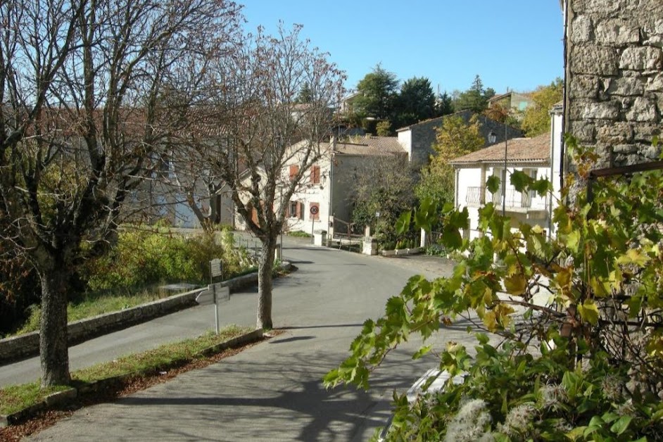 Jp Chiron : Maison de vacances au cœur du Luberon, idéal randonnées, proche Apt, Luberon, Alpes-de-Haute-Provence à Reillanne (Alpes-de-Haute-Provence 04)