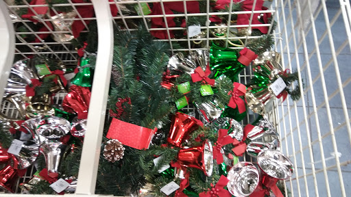 Home Goods Store «Christmas Tree Shops», reviews and photos, 41 Gusabel Ave, Nashua, NH 03063, USA