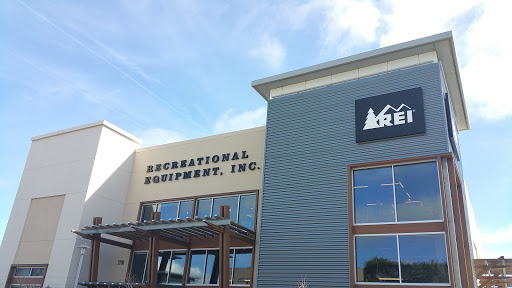 Camping Store «REI», reviews and photos, 2700 Seaglass Way, Oxnard, CA 93036, USA