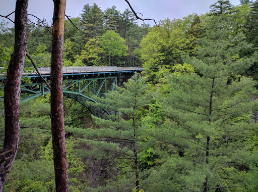 Gift Shop «Quechee Gorge Gifts & Sportswear», reviews and photos, 6053 Woodstock Rd, Quechee, VT 05059, USA