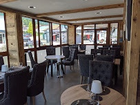 Atmosphère du Restaurant français RESTAURANT L’EBRESSE à La Bresse - n°12