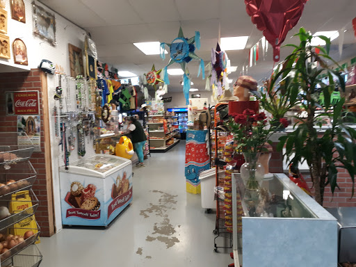 Mexican Grocery Store «San Miguel Mexican Store And Taqueria», reviews and photos, 2024 54th Ave E, Fife, WA 98424, USA